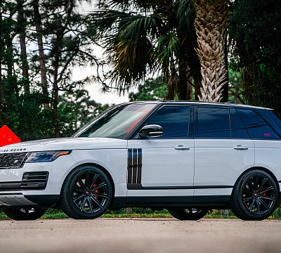 Фото дисков Vossen UV-2 на Land Rover Range Rover IV
