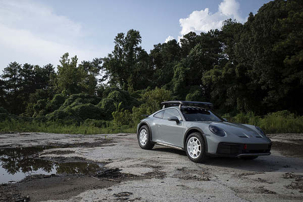 2023 Porsche 911 Dakar