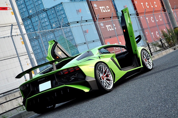 Фото дисков Anrky AN10 Полированный лак на Lamborghini Aventador