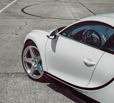 Фото дисков 1886 Wheels S005 на Bugatti Chiron