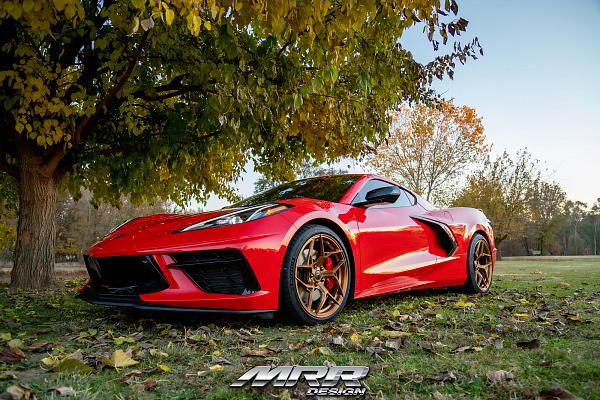 Фото дисков MRR F10 Глянцевая медь на Chevrolet Corvette C8
