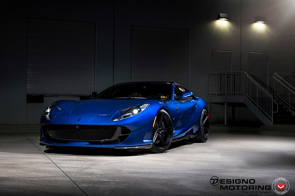 Фото дисков Vossen M-X5 Черный сатин на Ferrari 812