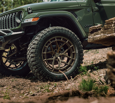 Фото дисков Vossen HFX-1 (5-Lug) на Jeep Gladiator II (JT)