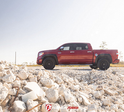 Фото дисков Black Rhino ARSENAL на Toyota Tundra II