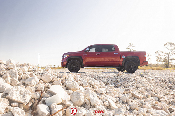 Toyota Tundra II