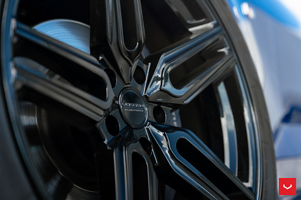 Фото дисков Vossen HF-1 Черный глянец на Chevrolet Camaro VI