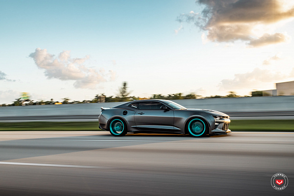 Фото дисков Vossen S21-01 Другой цвет на Chevrolet Camaro VI