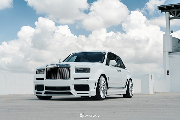 Фото дисков Anrky RF-282 Глянцевый лак на Rolls-Royce Cullinan