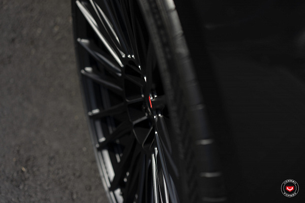 Фото дисков Vossen S17-04 Черный сатин на Porsche Taycan I