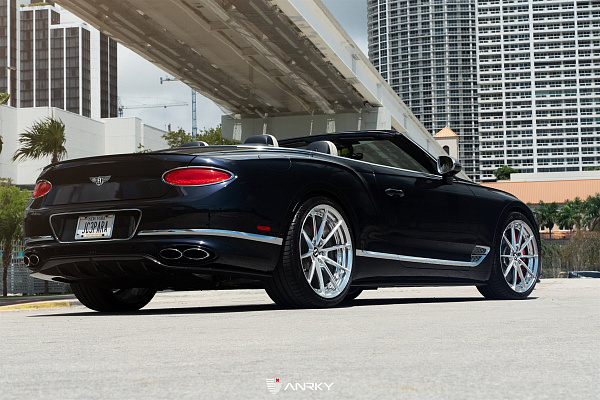 Фото дисков Anrky AN28 Полированный лак на Bentley Continental GT III