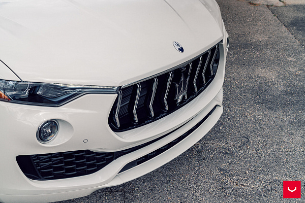 Фото дисков Vossen HF-7 Черный сатин на Maserati Levante