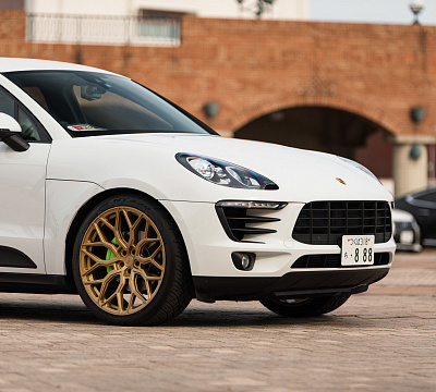Фото дисков Vossen HF-2 на Porsche Macan I