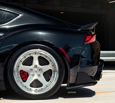 Фото дисков Strasse Wheels S5 Track на Toyota Supra A90