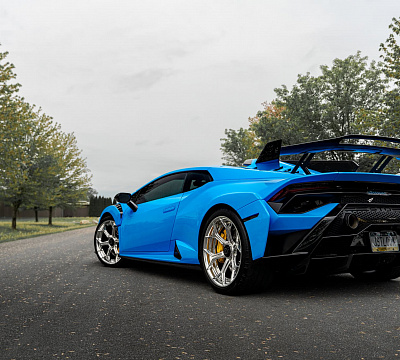 Фото дисков Brixton Forged MW03 на Lamborghini Huracan