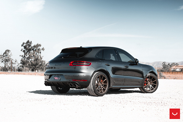 Фото дисков Vossen VFS-1 Сатиновая бронза на Porsche Macan I