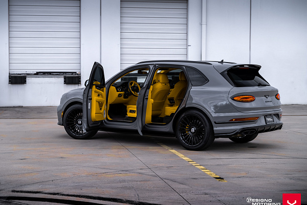 Фото дисков Vossen HF-8 Черный глянец на Bentley Bentayga