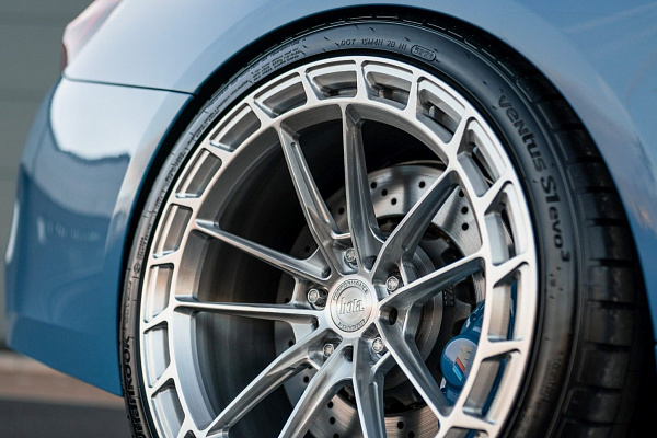 Фото дисков Bola FP3 Глянцевый лак на BMW 4/M4 (F32/F82)