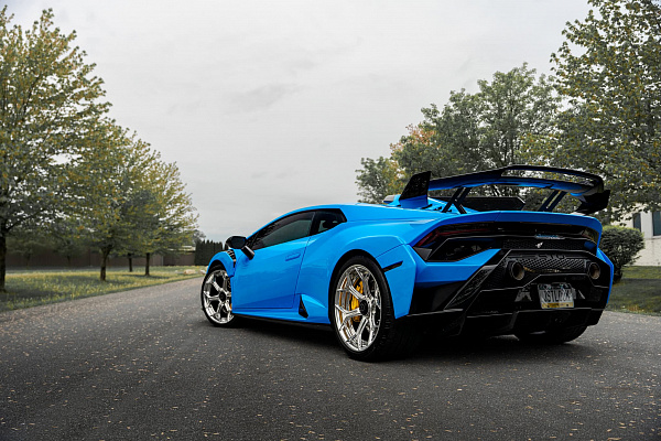 Фото дисков Brixton Forged MW03 Полированный лак на Lamborghini Huracan