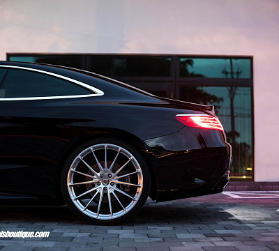 Фото дисков HRE P103 на Mercedes-Benz S-Class (W222, C217)