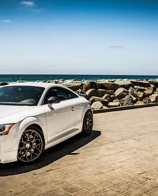 Фото дисков FF01 Сатиновый графит на Audi TT (8J)