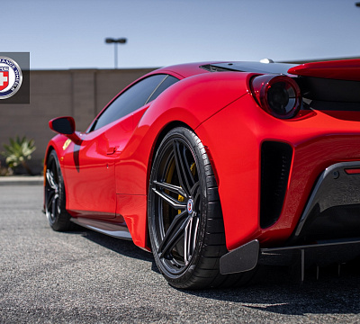 Фото дисков HRE P107SC на Ferrari 488