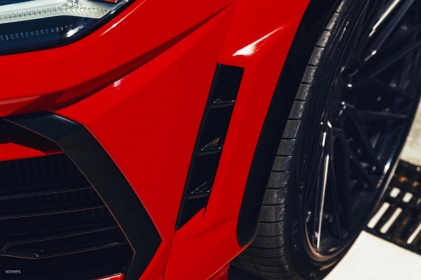 Фото дисков Strasse Wheels SV10M Track Черный сатин на Lamborghini Urus