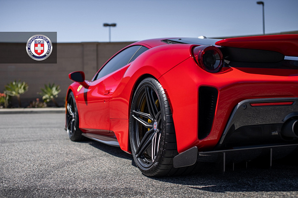 Фото дисков HRE P107SC Черный сатин на Ferrari 488