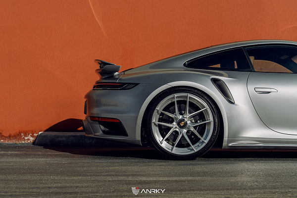 Porsche 992TT-S