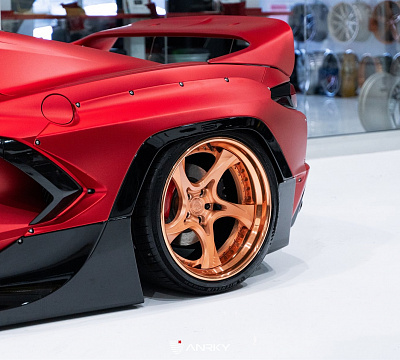 Фото дисков Anrky XR-305 на Chevrolet Corvette C8