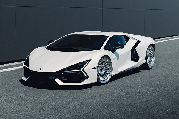 Фото дисков Brixton Forged TR11 AERO1 Полированный лак на Lamborghini Revuelto