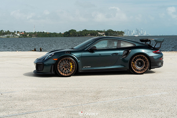 Фото дисков Anrky AN20 Aerosport Сатиновая бронза на Porsche 911 VII