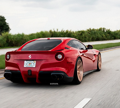 Фото дисков Strasse Wheels SV5 Deep Concave Duoblock на Ferrari 812