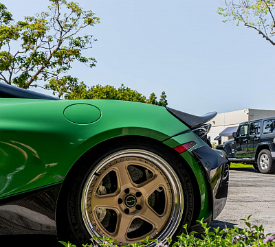 Фото дисков Brixton Forged TR05 на McLaren 720S