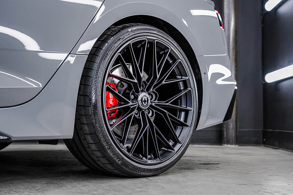 Фото дисков HRE FF28 Черный сатин на Audi A/S/RS 5 (F5)