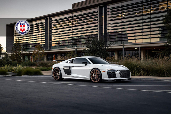 Фото дисков HRE P101SC Глянцевая бронза на Audi R8 (4S)