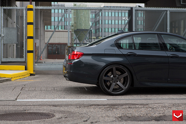 Фото дисков Vossen CV3 Сатиновый графит на BMW 5/M5 (F10)