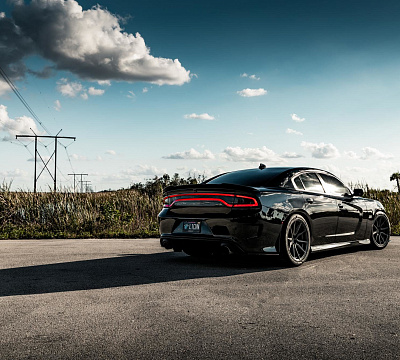 Фото дисков Vossen HF-3 на Dodge Charger VII