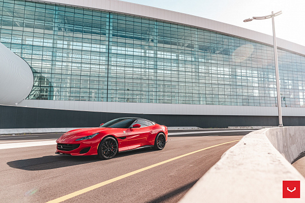 Фото дисков Vossen HF-4T Черный глянец на Ferrari Portofino