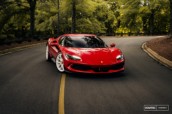 Фото дисков NOVITEC NF11 Белый глянец на Ferrari 296