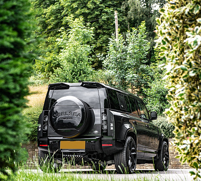 Фото дисков Kahn Type 52 RS на Land Rover Defender II