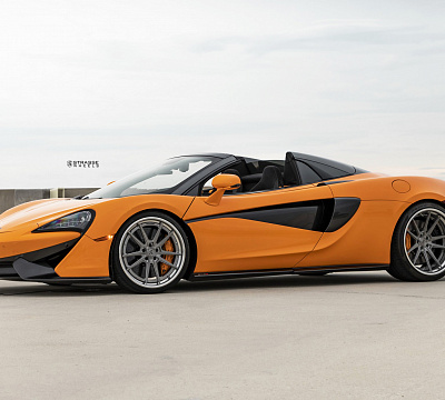 Фото дисков Strasse Wheels SV1 Deep Concave FS на McLaren 570S