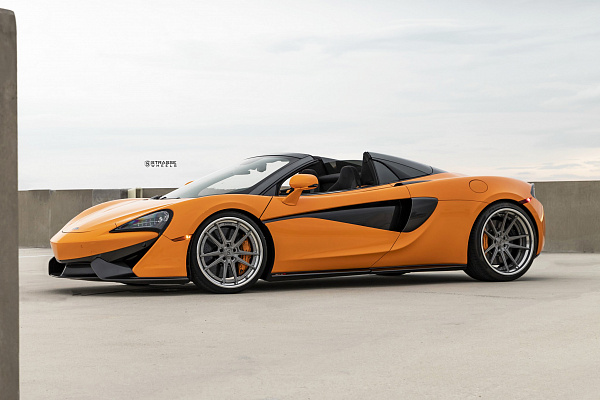 Фото дисков Strasse Wheels SV1 Deep Concave FS Сатиновый тонированный лак на McLaren 570S