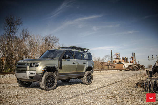 Фото дисков Vossen HF-2 Черный глянец на Land Rover Defender II