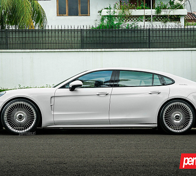 Фото дисков Vossen S17-16 на Porsche Panamera II