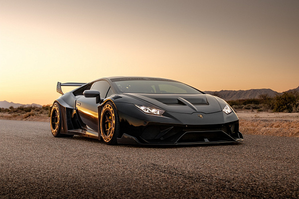 Фото дисков Brixton Forged PF7 Aerotech Глянцевая бронза на Lamborghini Huracan