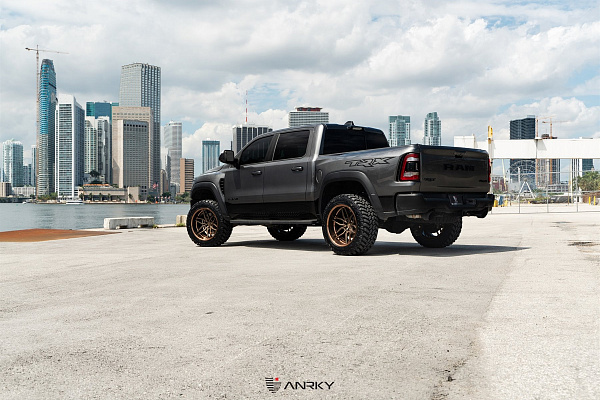 Фото дисков Anrky AN36 Сатиновая бронза на Ram 1500 V