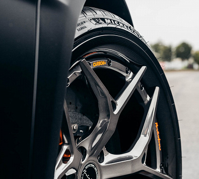 Фото дисков Brixton Forged PF5 на Lamborghini Aventador