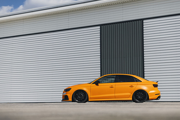 Фото дисков Motegi Racing CM10 Черный сатин на Audi A/S/RS 3 (8V)
