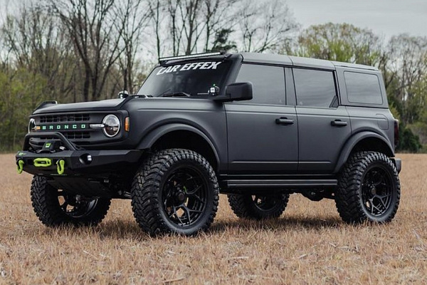 Фото дисков 4PLAY 4PF6 Черный сатин на Ford Bronco