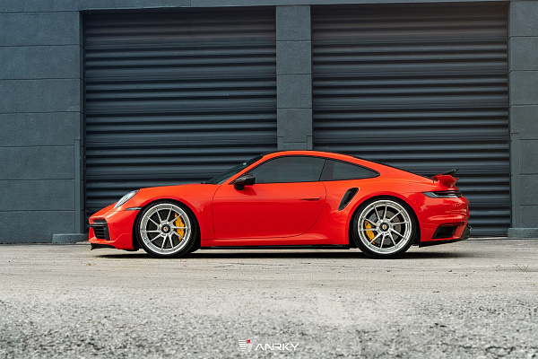Фото дисков Anrky AN33 Полированный лак на Porsche 911 VIII